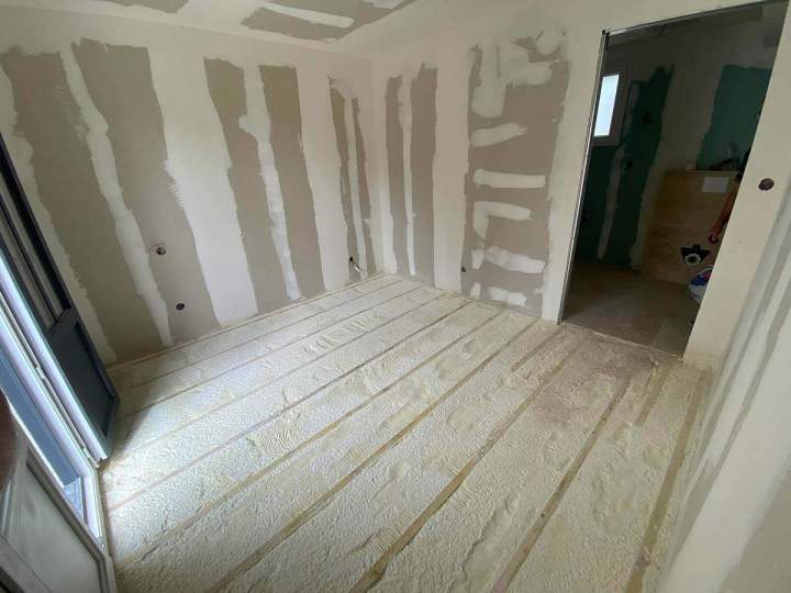 Le spécialiste de l’isolation projetée au sol